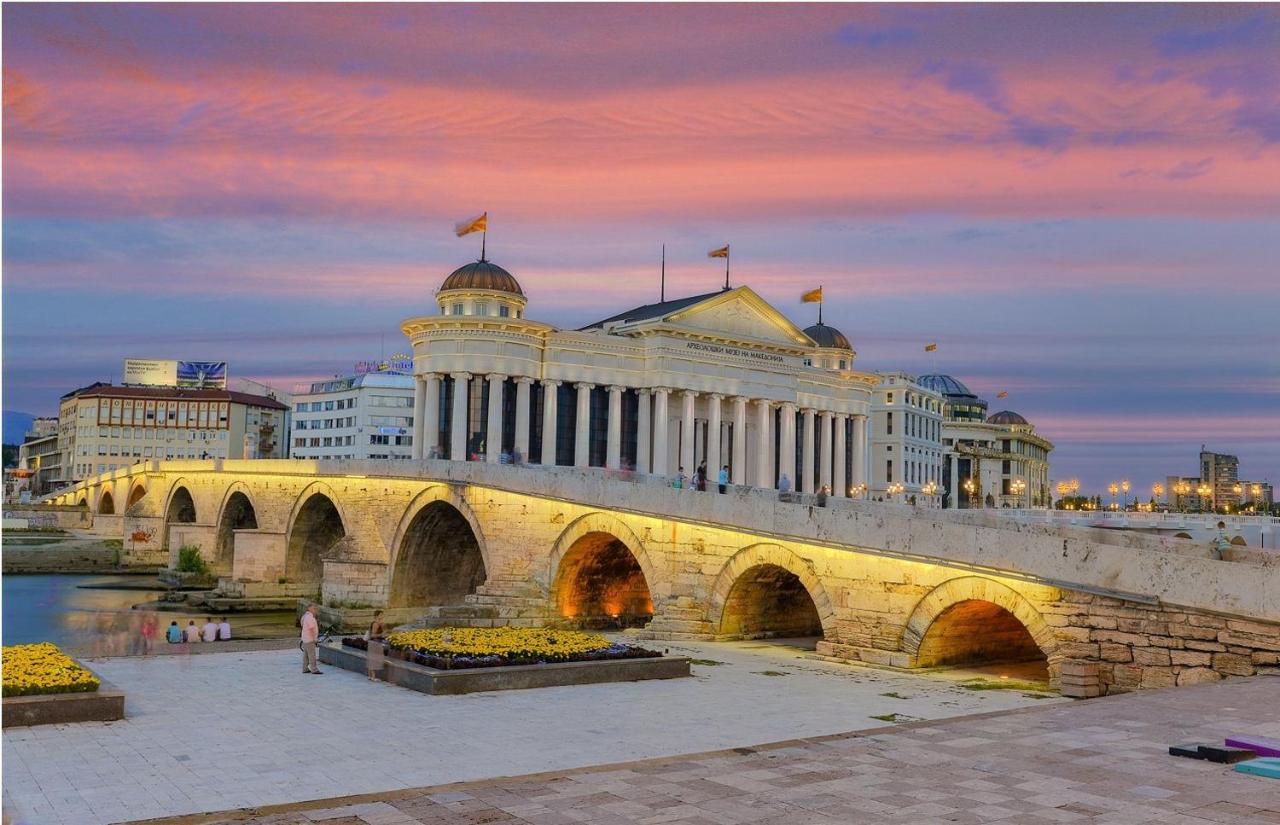 Tea'S Apartment, Skopje City - Centre Exterior photo